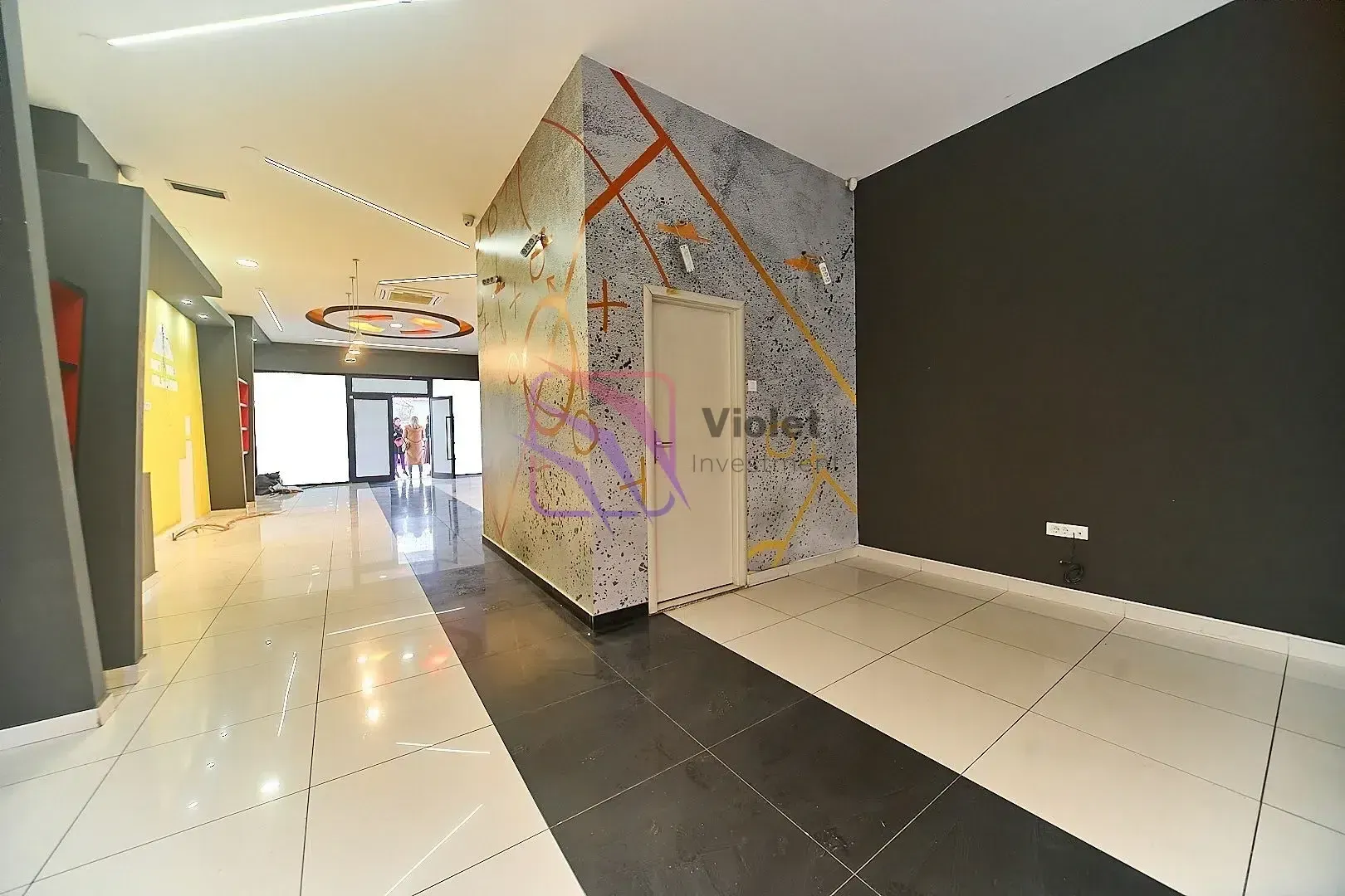 Rent, office space, 223m², Momišići, Podgorica