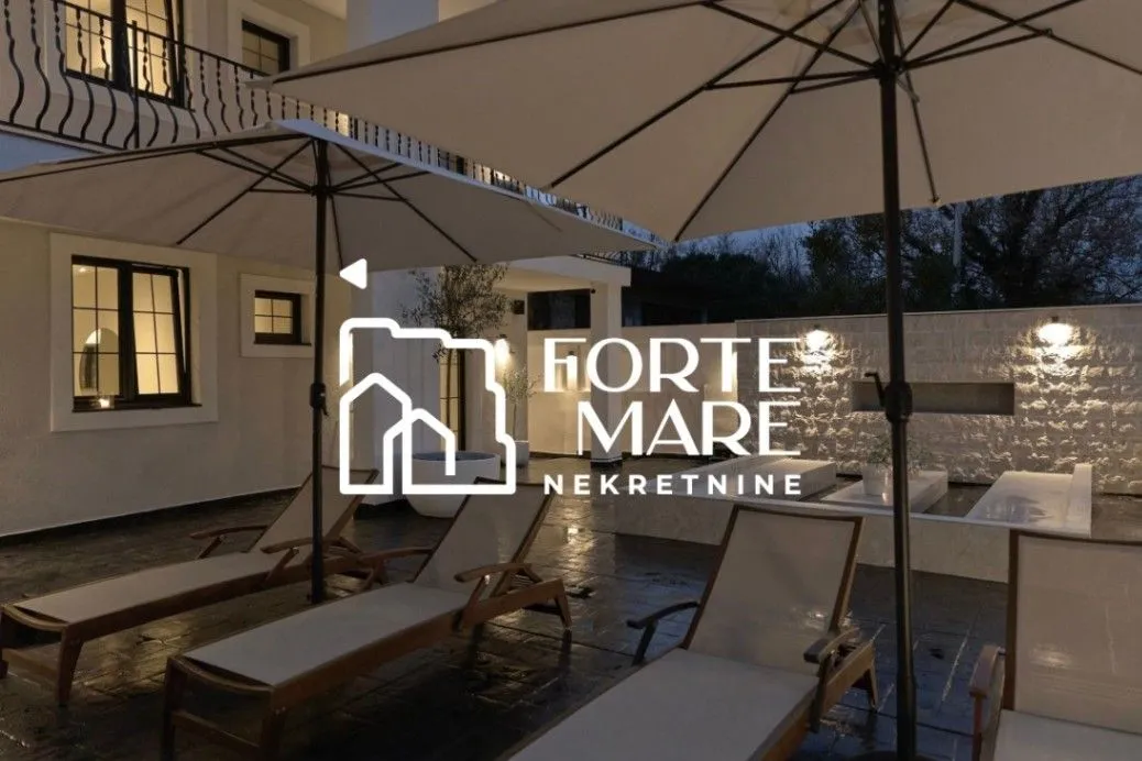 Prodaja, kuća, 424m², Tivat, Crna Gora