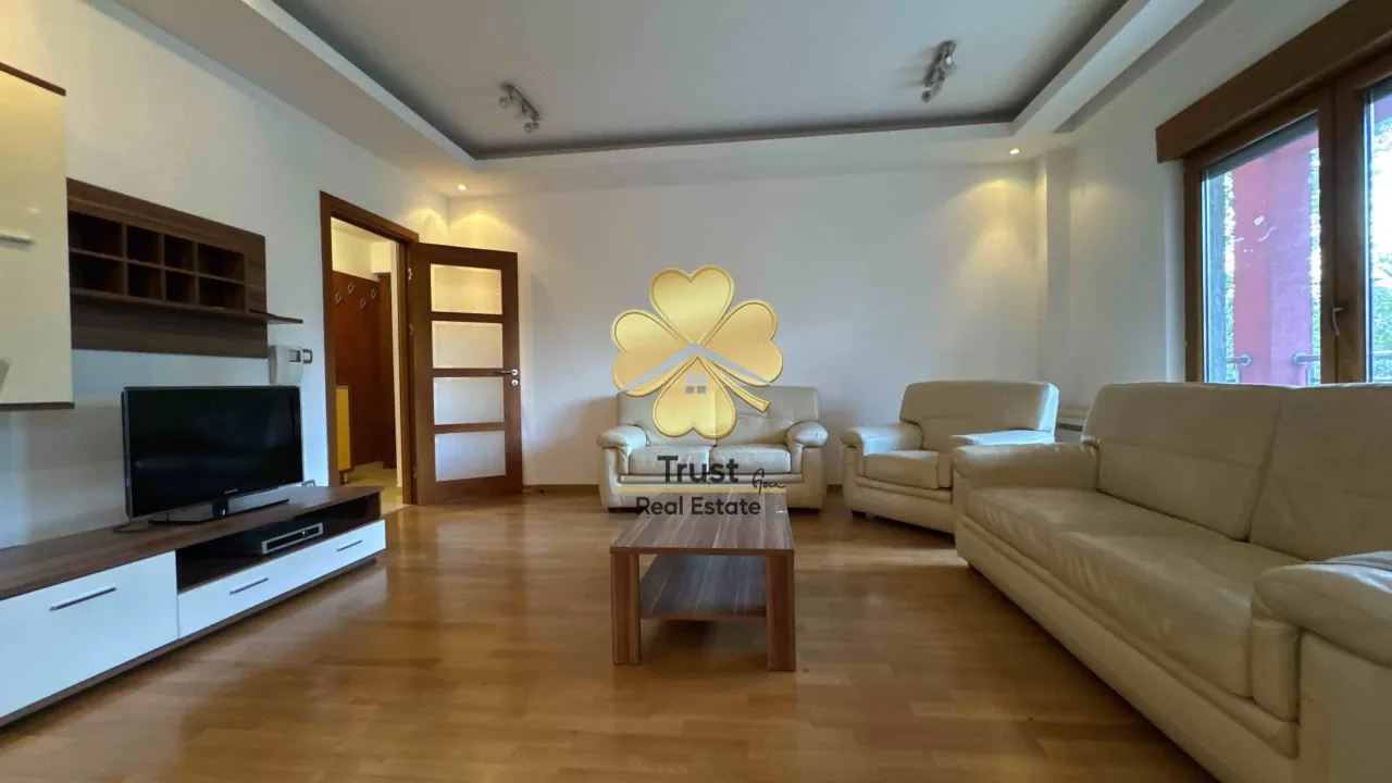 Izdavanje, dvosoban stan, 85m², Preko Morače, Podgorica