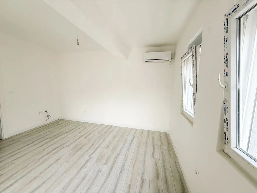 Prodaja, trosoban stan, 53m², Gorica C, Podgorica