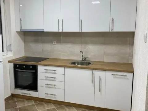 Izdavanje, jednosoban stan, 38m², Medijana, Niš