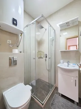 Rent, three bedroom apartment, 100m², City Kvart, Podgorica - image 14