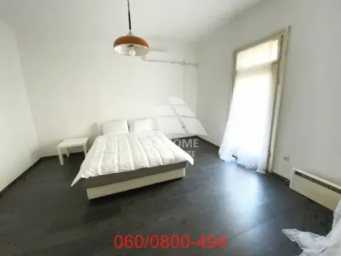 Izdavanje, četvorosoban stan, 120m², Savski Venac, Beograd - image 7