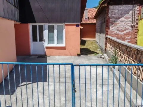 Prodaja, kuća, 85m², Pljevlja, Crna Gora - image 4