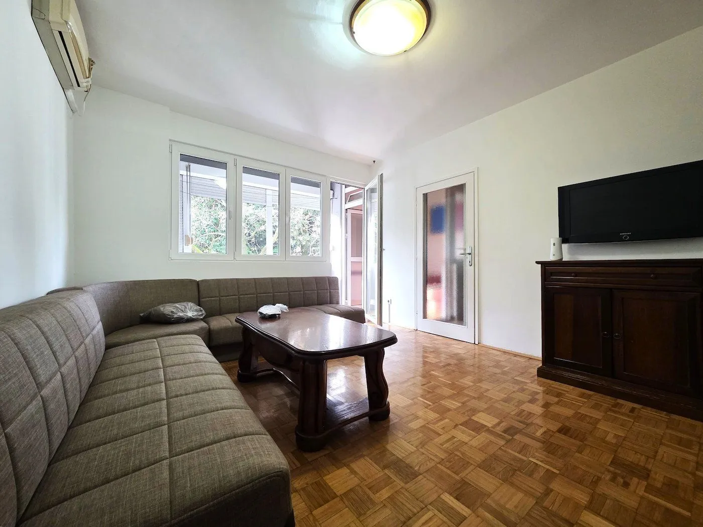 Izdavanje, stan, 78m², Gintaš, Podgorica