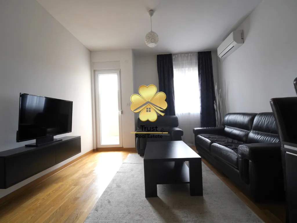 Izdavanje, jednosoban stan, 45m², City Kej, Podgorica