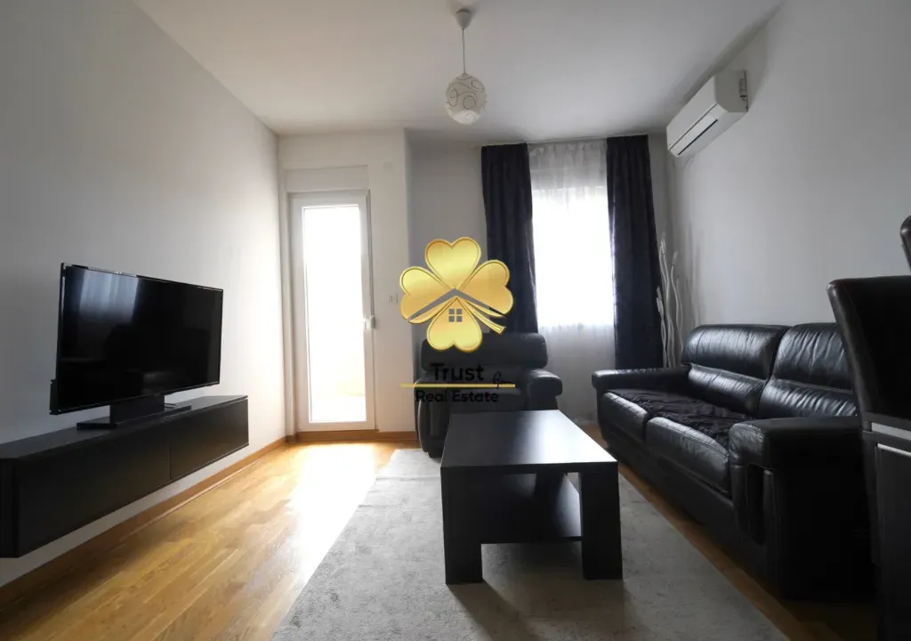 Rent, one bedroom apartment, 45m², City Kej, Podgorica