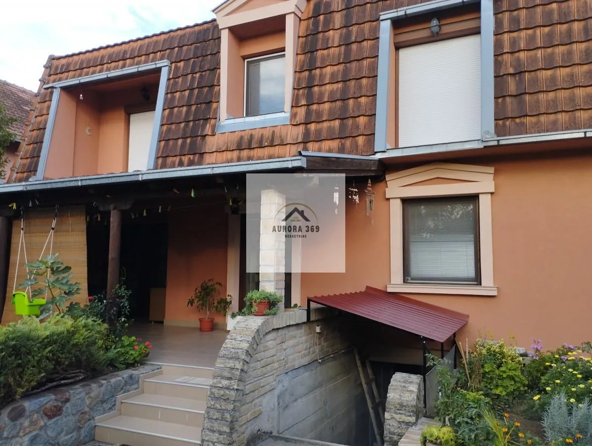 Sale, house, 240m², Adice, Novi Sad Sve Podlokacije