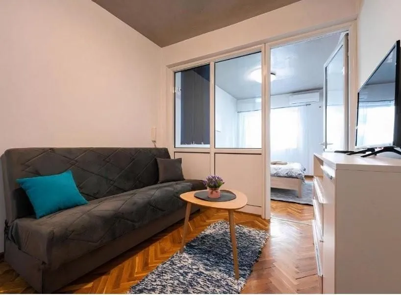 Rent, studio apartment, 35m², Centar, Podgorica