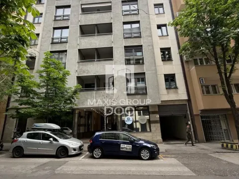 Izdavanje, trosoban stan, 80m², Slavija, Vračar Sve Podlokacije - image 12