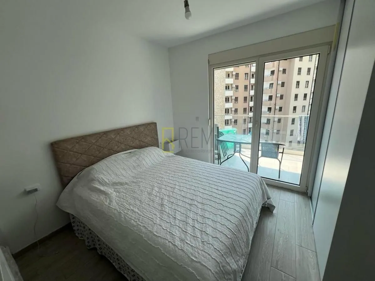 Sale, two bedroom apartment, 90m², Bečići, Budva