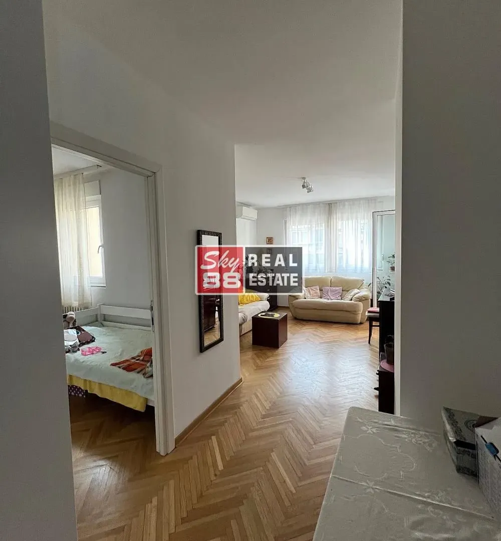 Sale, four bedroom apartment, 76m², Vračar Sve Podlokacije, Beograd