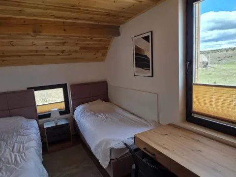 Sale, house, 170m², Borje, Žabljak - image 13