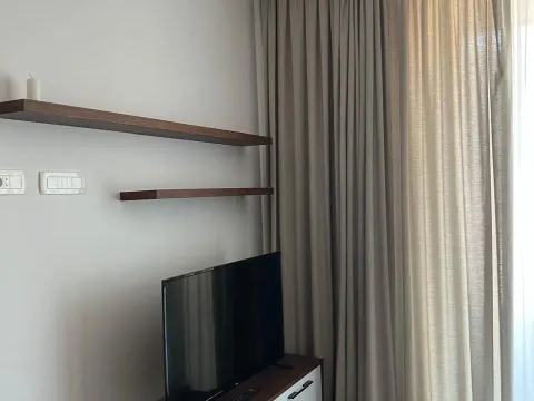 Rent, one bedroom apartment, 56m², Budva, Crna Gora - image 14