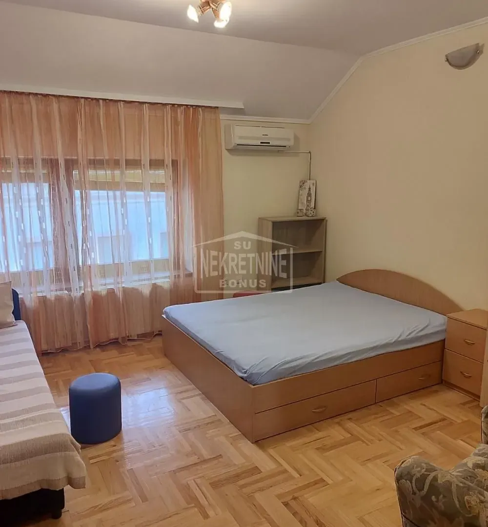 Prodaja, kuća, 388m², Centar, Subotica