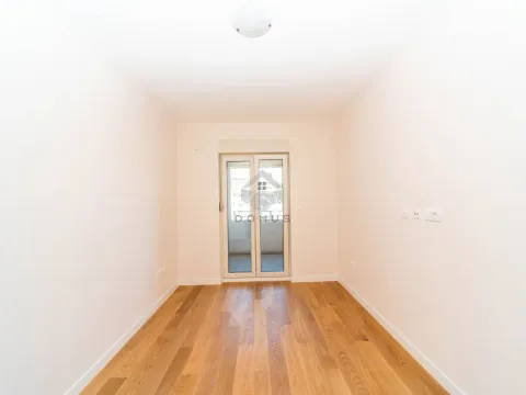 Izdavanje, jednosoban stan, 50m², Central Point, Podgorica - image 4