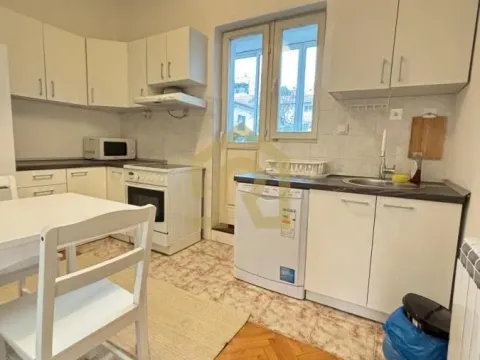 Izdavanje, trosoban stan, 100m², Lekino Brdo, Voždovac Sve Podlokacije - image 12