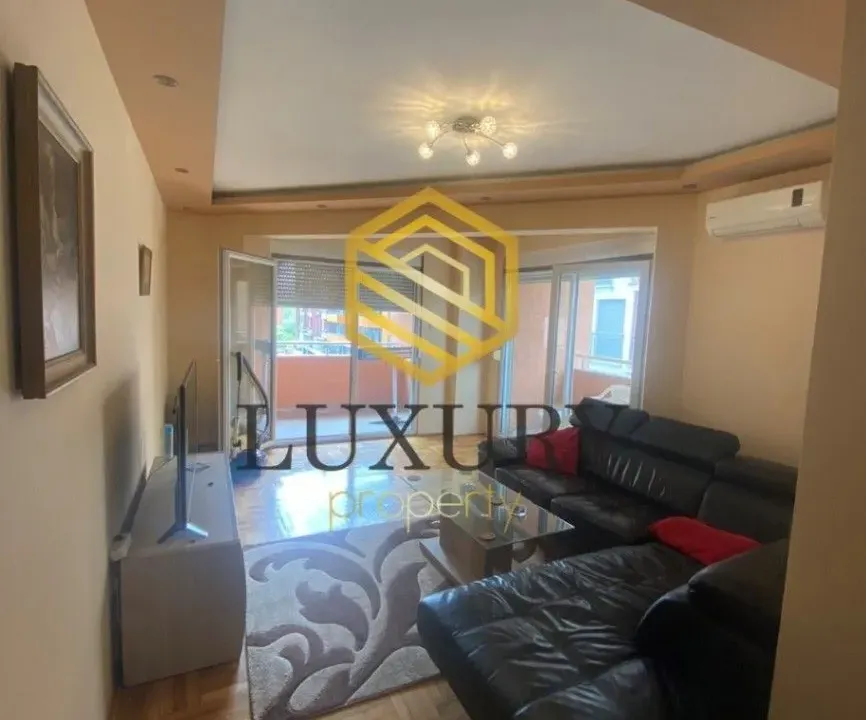 Izdavanje, dvosoban stan, 63m², Kruševac, Podgorica