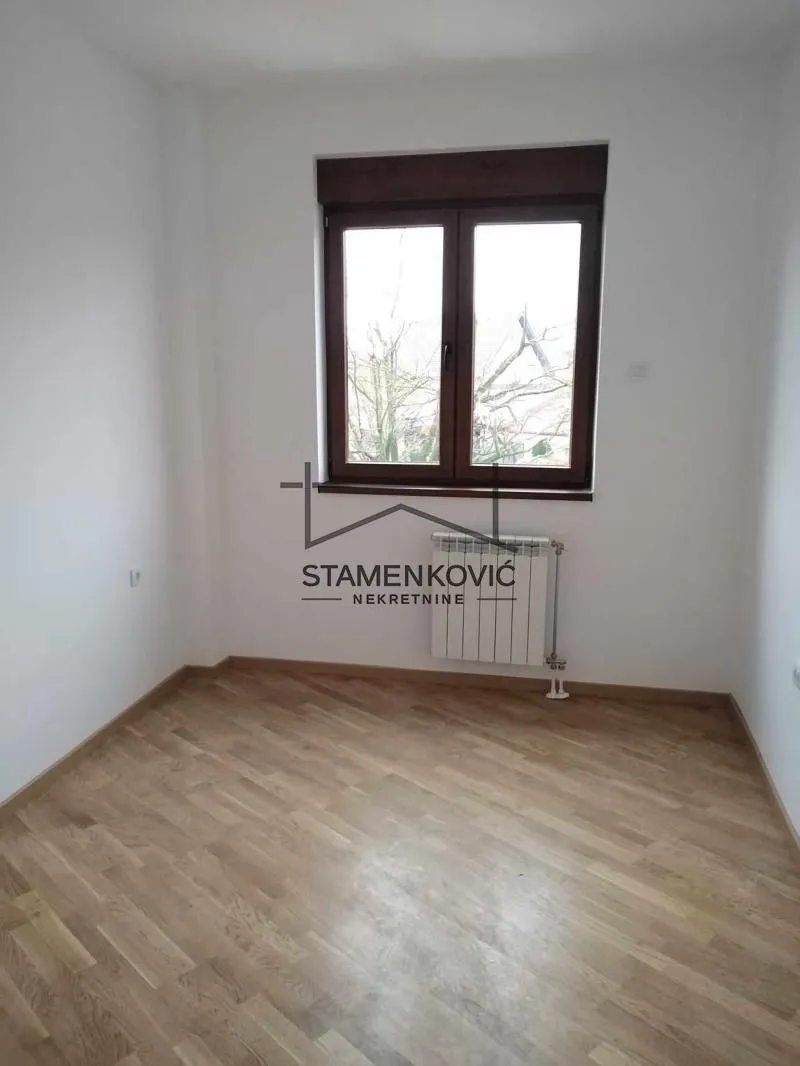 Prodaja, trosoban stan, 82m², Veternik, Novi Sad Sve Podlokacije