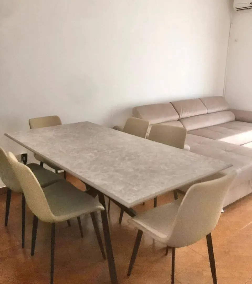 Izdavanje, trosoban stan, 110m², Seoce, Budva