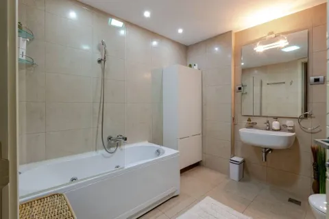 Rent, two bedroom apartment, 94m², Centar, Budva - image 5