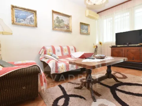 Prodaja, trosoban stan, 81m², Autobuska stanica, Podgorica - image 3