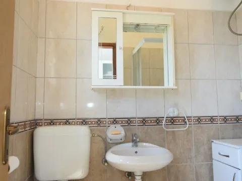 Izdavanje, jednosoban stan, 25m², Igalo, Herceg Novi - image 7