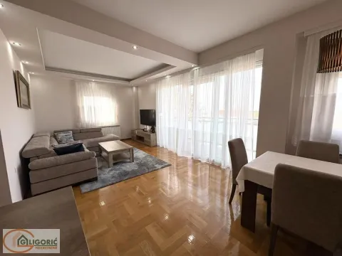 Izdavanje, trosoban stan, 75m², Borča 1, Borča Sve Podlokacije - image 5