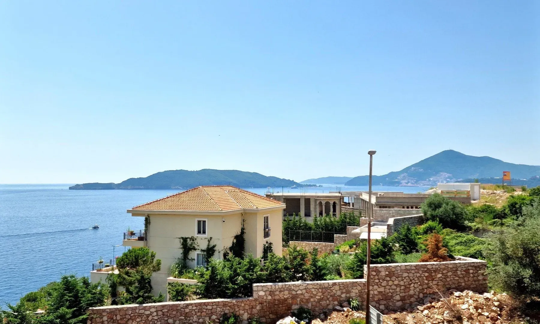 Sale, two bedroom apartment, 95m², Kamenovo, Budva