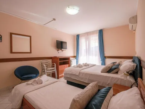 Prodaja, kuća, 1256m², Budva, Crna Gora - image 23