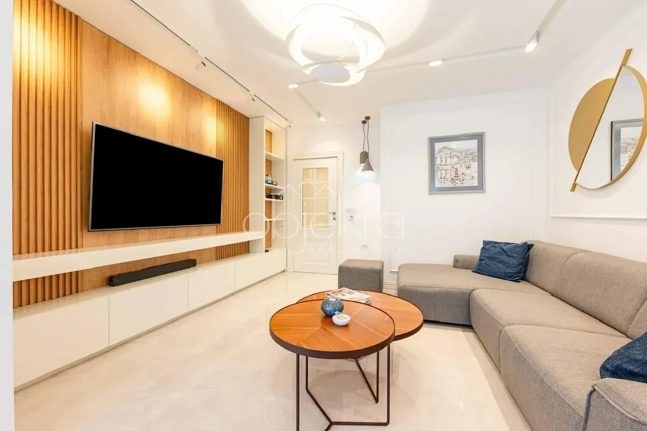 Rent, apartment, 160m², Kotor, Crna Gora