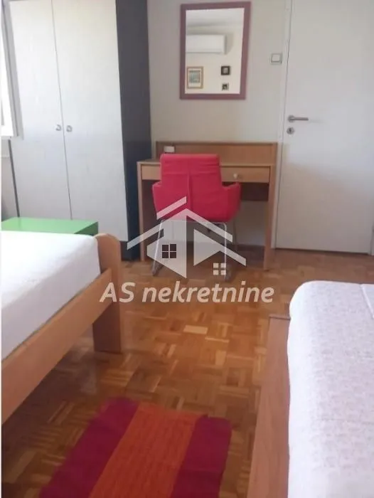 Izdavanje, dvosoban stan, 69m², Novi Beograd Sve Podlokacije, Beograd