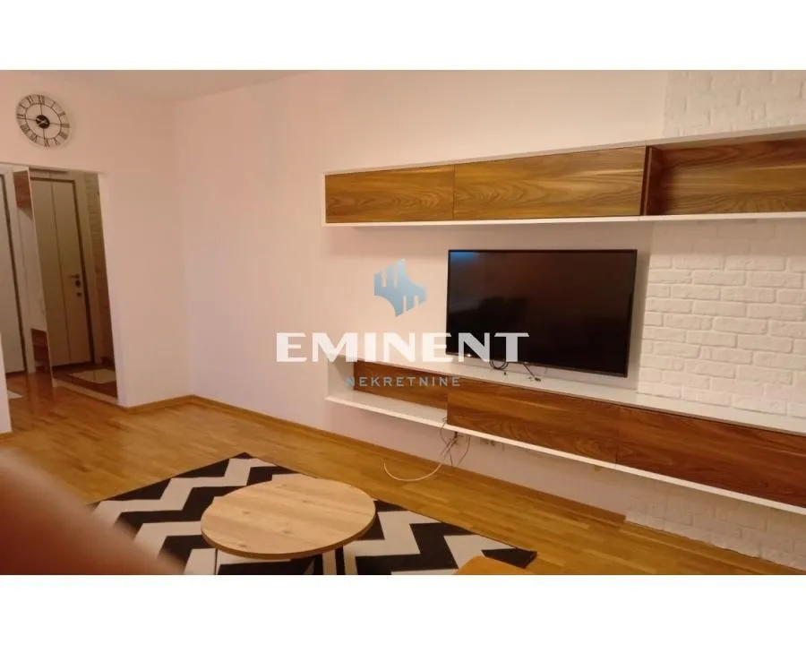 Izdavanje, jednosoban stan, 35m², Ada, Beograd