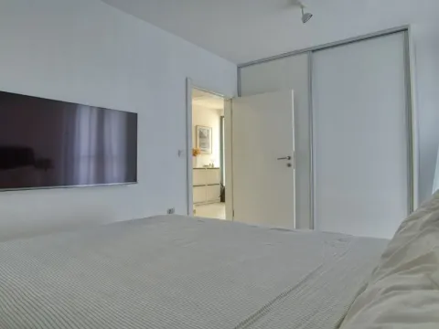 Sale, two bedroom apartment, 80m², Đenovići, Herceg Novi - image 6