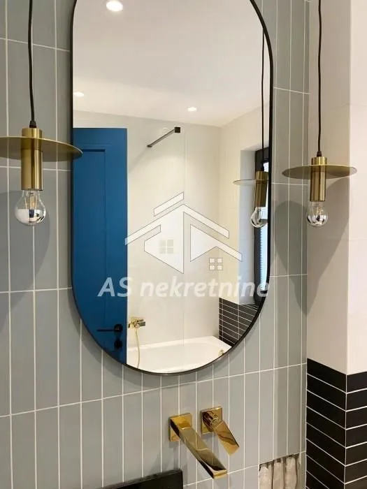 Rent, three bedroom apartment, 145m², Neimar, Vračar Sve Podlokacije