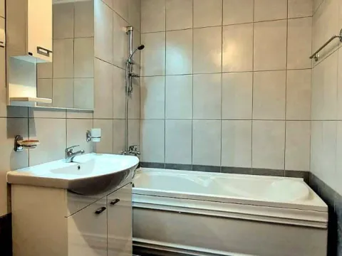 Prodaja, jednosoban stan, 85m², Petrovac, Budva - image 8