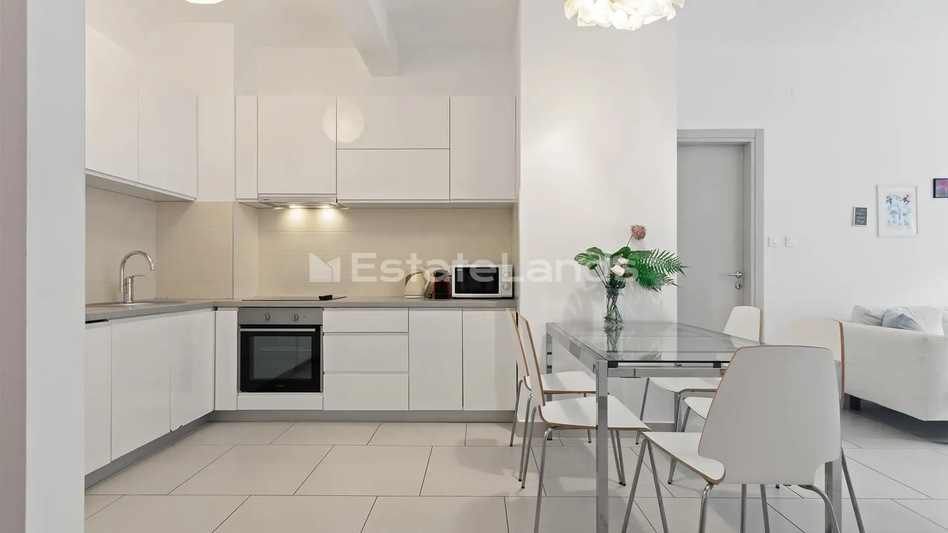 Prodaja, trosoban stan, 97m², Morinj, Kotor