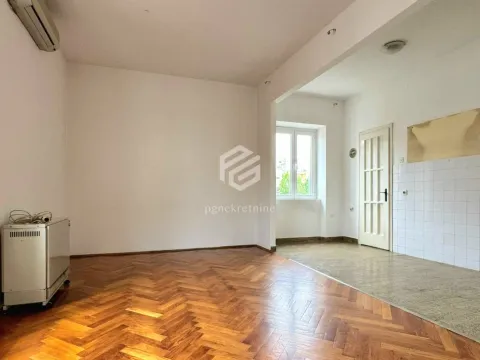 Sale, two bedroom apartment, 86m², Centar, Podgorica - image 2
