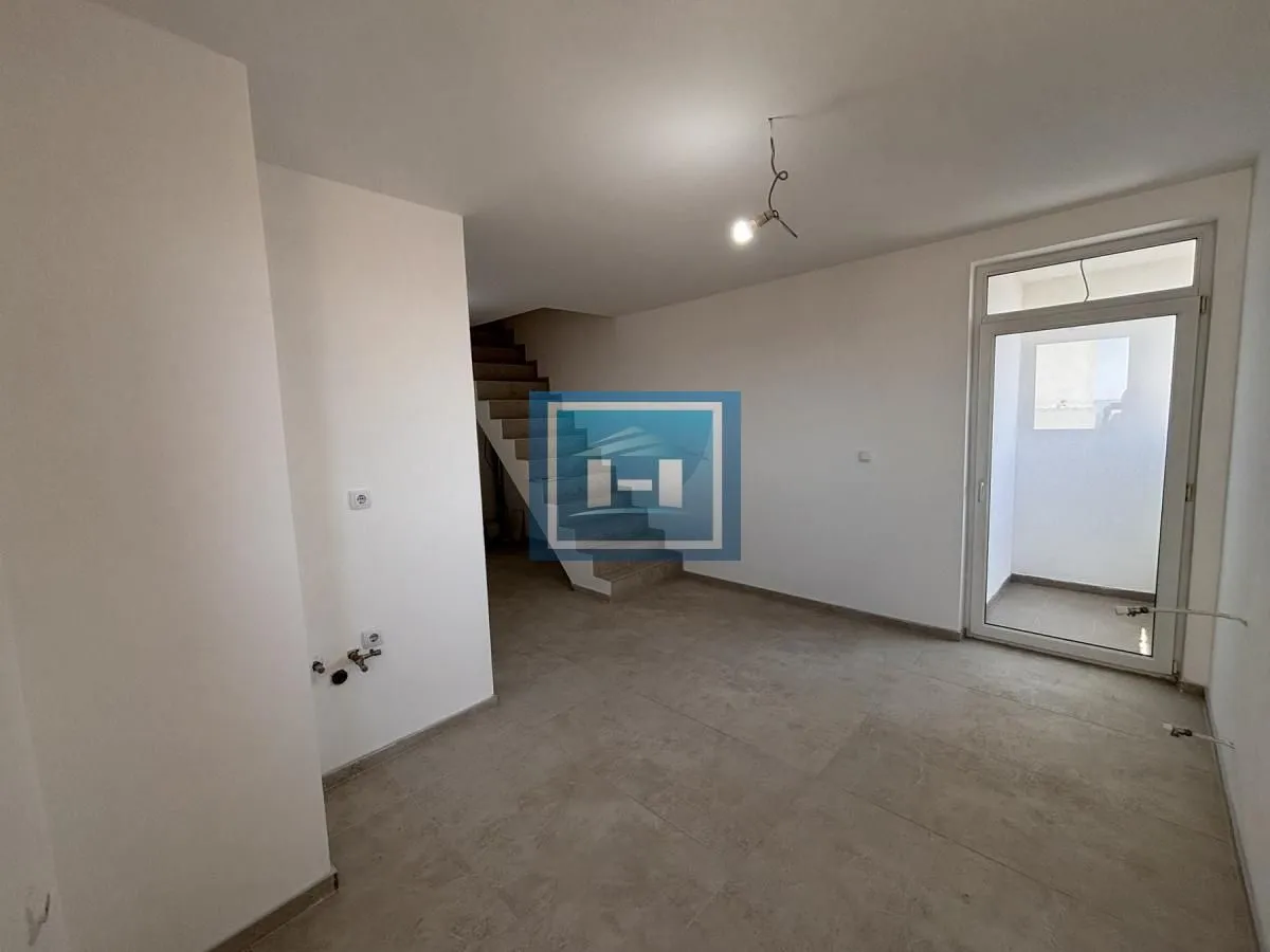 Prodaja, dvosoban stan, 83m², Centar, Jagodina