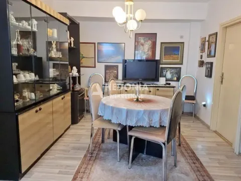 Sale, three bedroom apartment, 105m², Novi Beograd Blok 37, Novi Beograd Sve Podlokacije - image 2