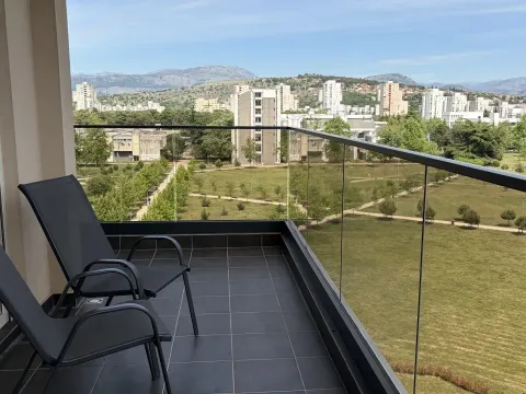 Rent, two bedroom apartment, 86m², Master Kvart, Podgorica - image 9