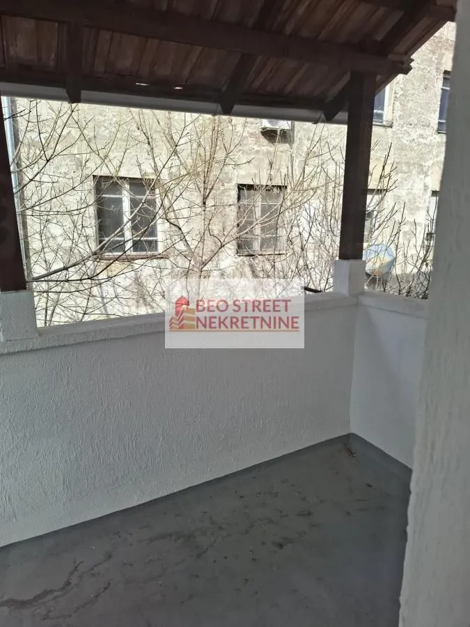 Rent, four bedroom apartment, 85m², Savski Venac, Beograd