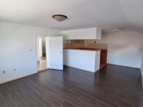 Prodaja, kuća, 247m², Stari Aerodrom, Podgorica - image 12