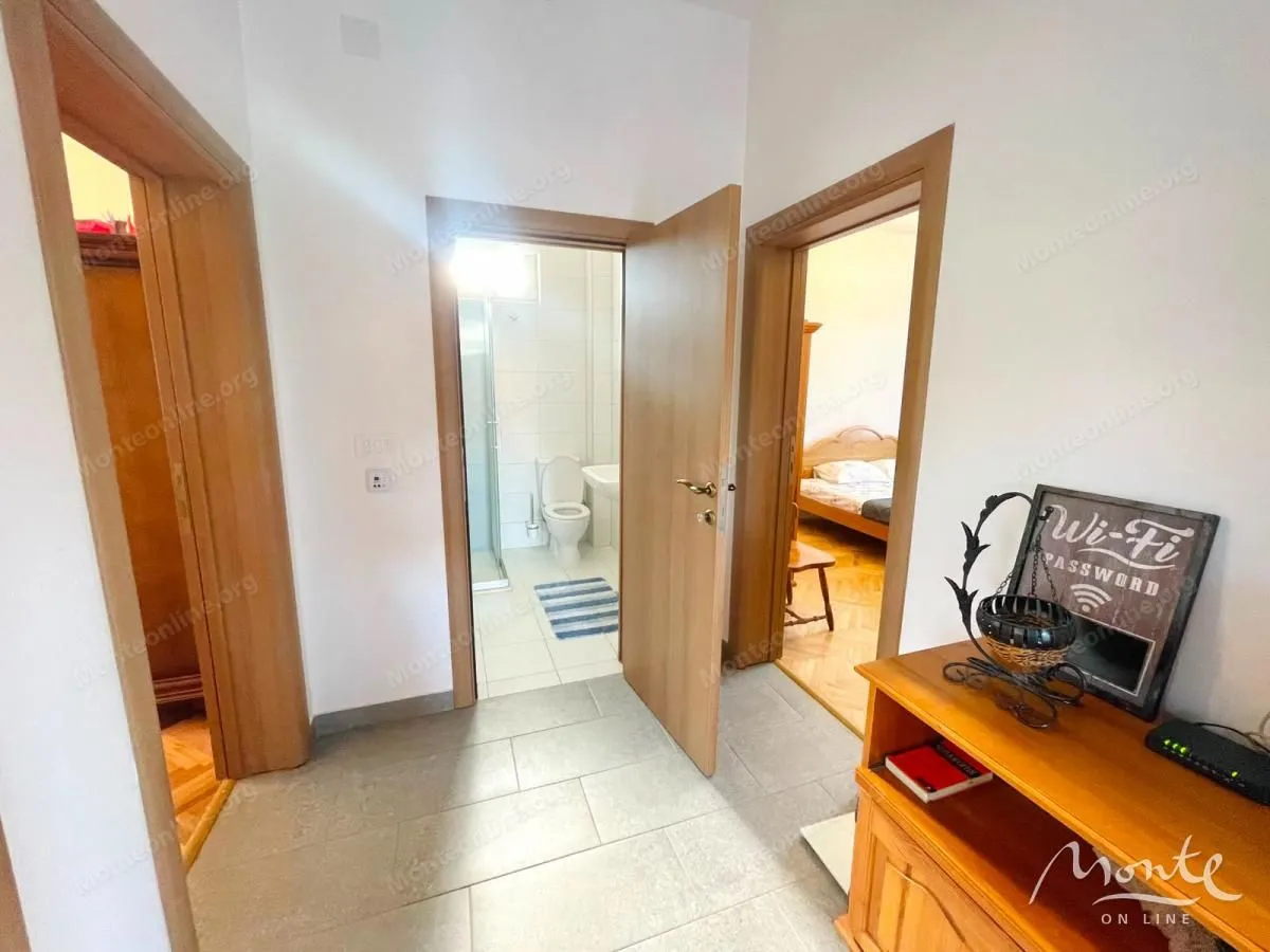 Prodaja, kuća, 250m², Radovići, Tivat