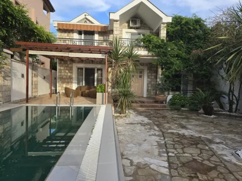 Sale, house, 234m², Mrčevac, Tivat - image 2