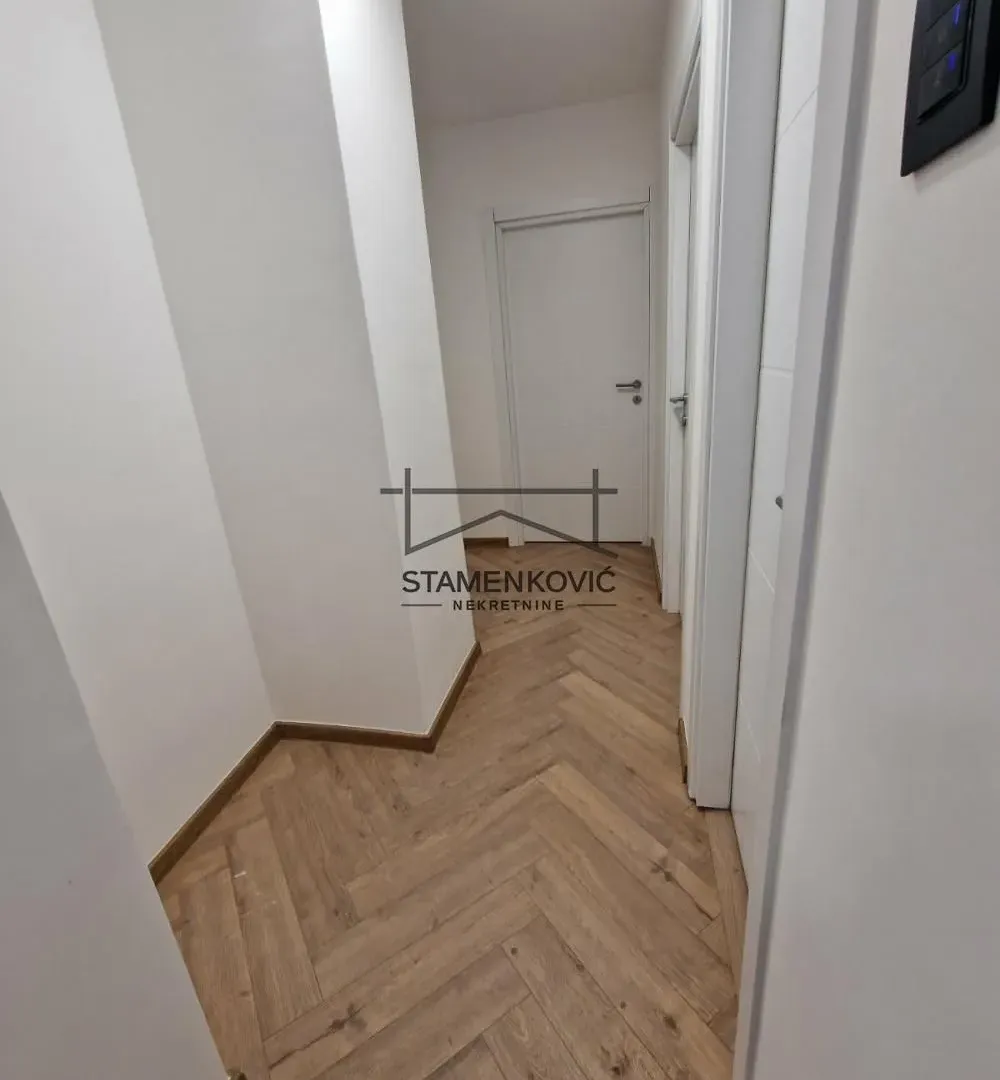 Prodaja, trosoban stan, 73m², Rotkvarija, Novi Sad Sve Podlokacije