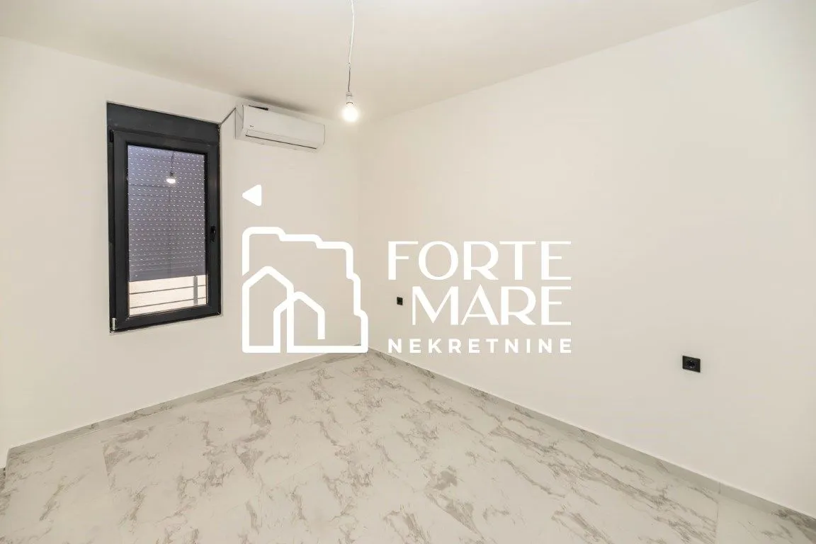 Prodaja, trosoban stan, 100m², Kumbor, Herceg Novi