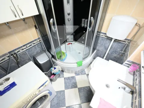 Rent, one bedroom apartment, 65m², Blok 6, Podgorica - image 7