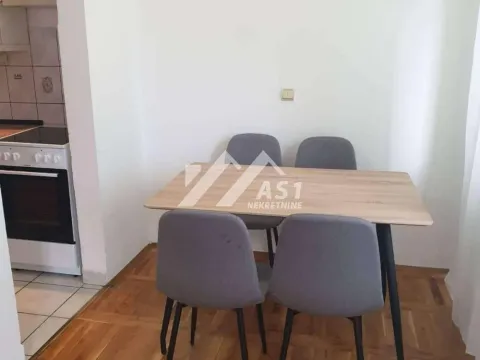 Izdavanje, dvosoban stan, 50m², Sajam, Novi Sad Sve Podlokacije - image 4