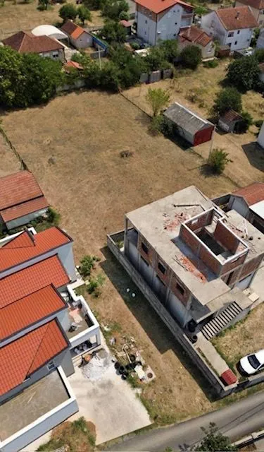 Prodaja, plac, 560m², Tološi, Podgorica